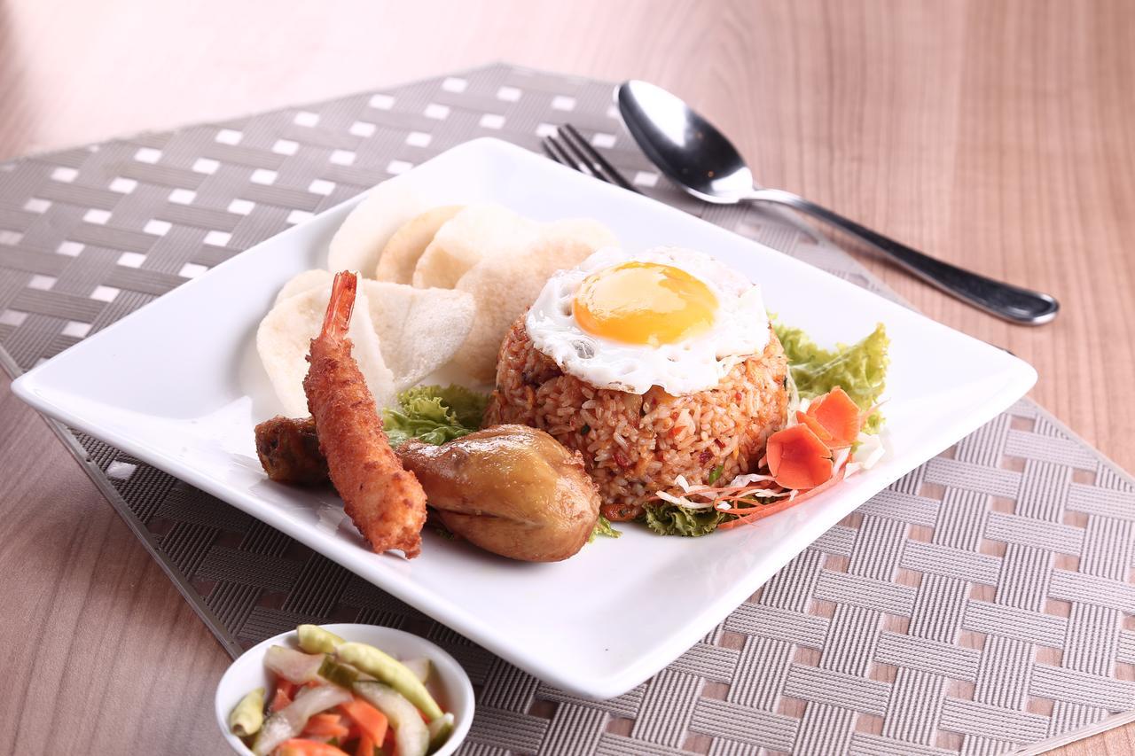 Holiday Inn Express Surabaya Centerpoint By Ihg Dış mekan fotoğraf