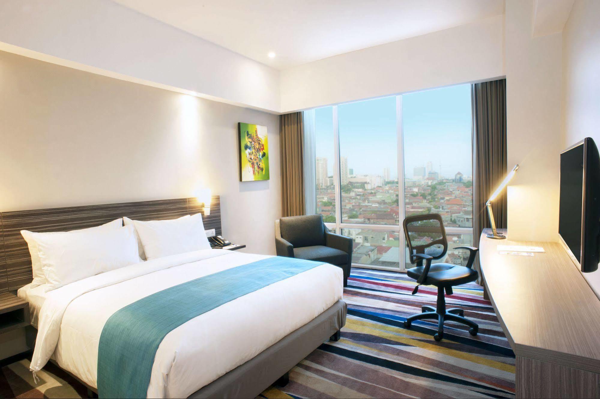 Holiday Inn Express Surabaya Centerpoint By Ihg Dış mekan fotoğraf