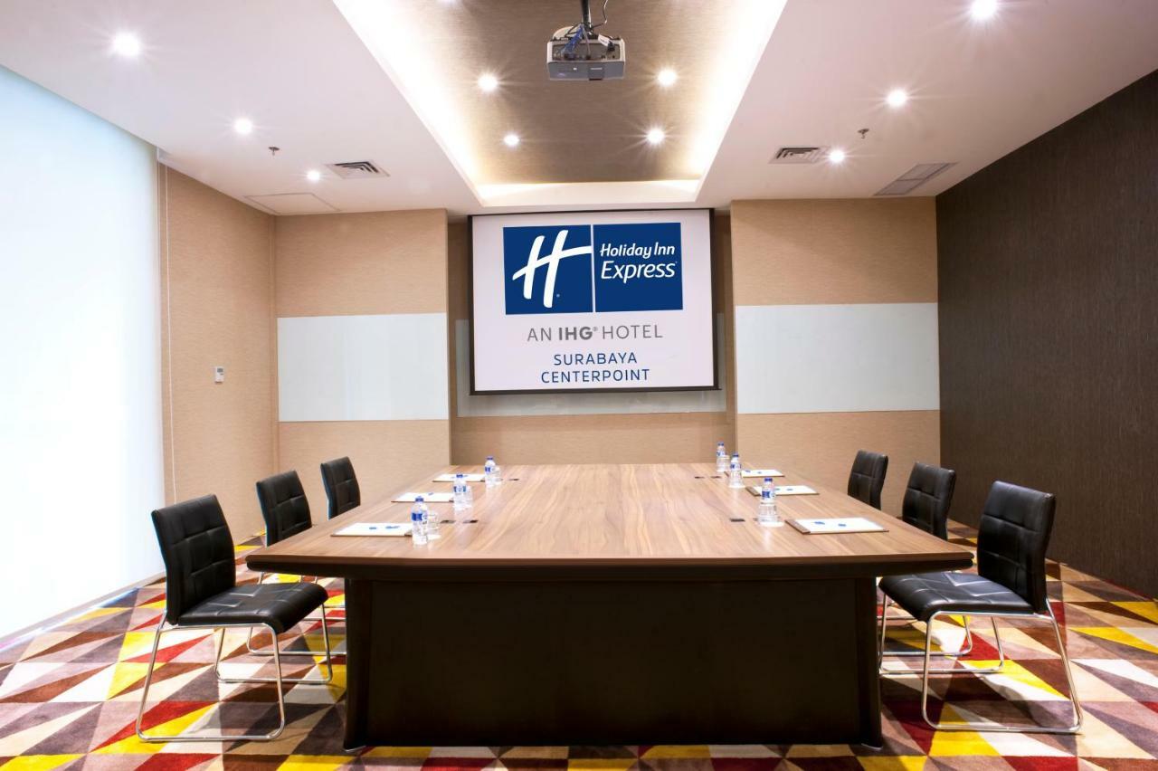 Holiday Inn Express Surabaya Centerpoint By Ihg Dış mekan fotoğraf